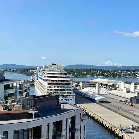 Luxurious At Tjuvholmen Right Next To Thethief Spa Oslo